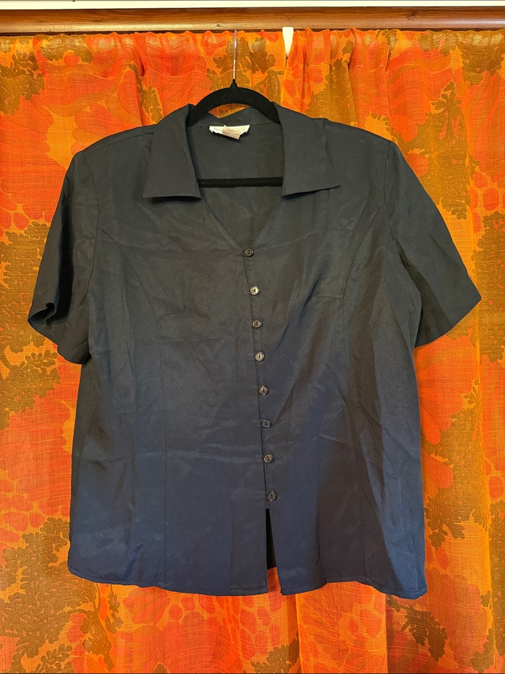Vintage Classic Short-Sleeve Button-Front Shirt - Black
